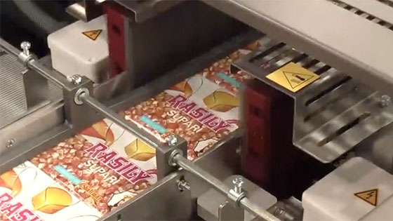 Overwrapping Confectionery Cartons at 40 per minute – B100FF Classic