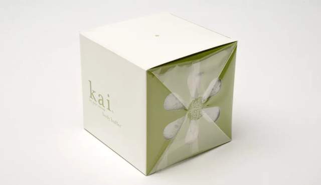 Cosmetic Carton Overwrap