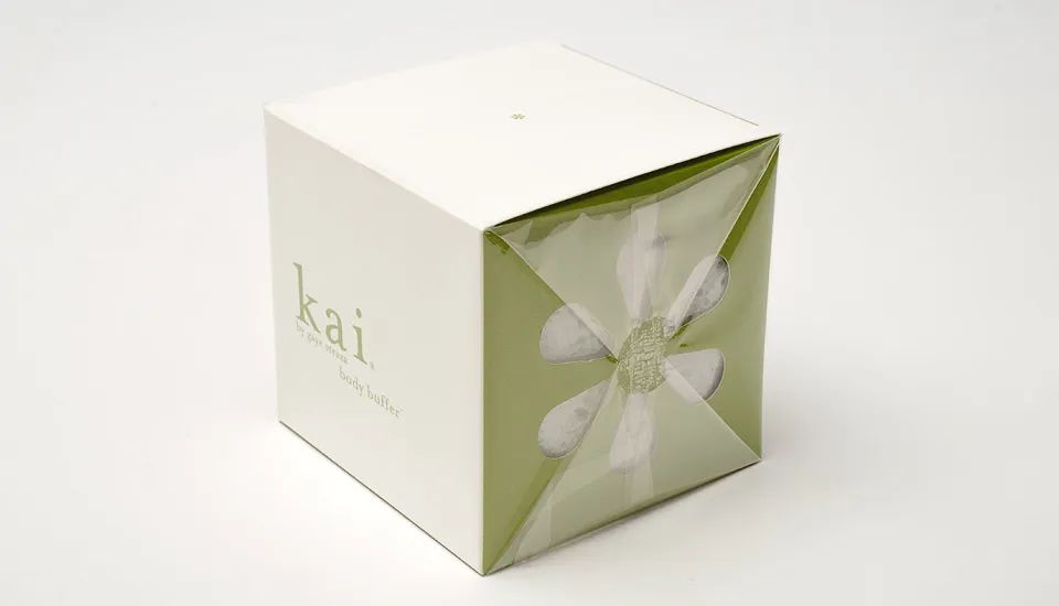 Suremballage en carton cosmétique