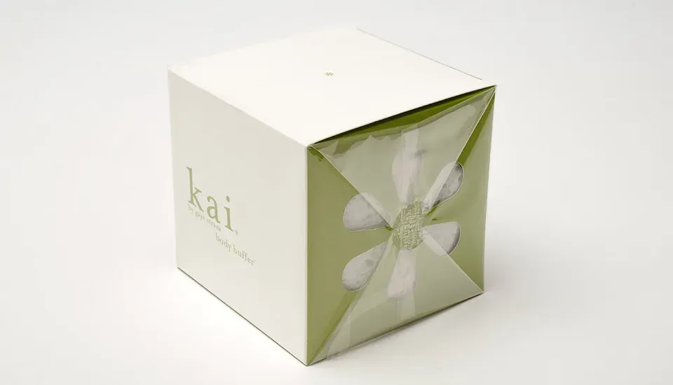Suremballage en carton cosmétique
