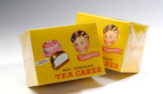 Tunnocks Product Overwrapping