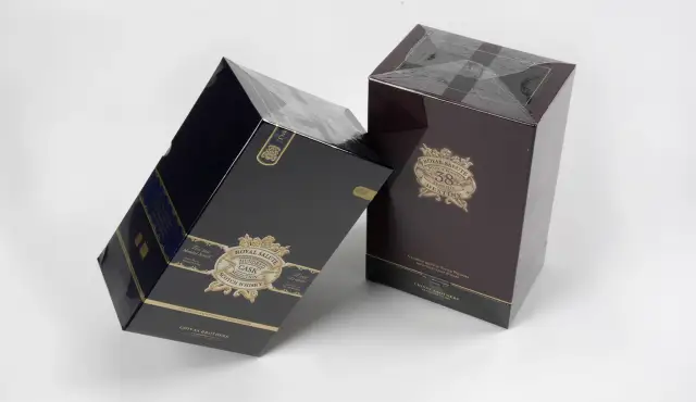 Base Seal Overwrapped Boxes